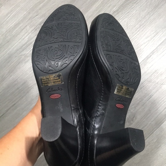 Clarks Artisan Black Leather Buckle Detailed Heeled Ankle Boots size 9 - Picture 12 of 13